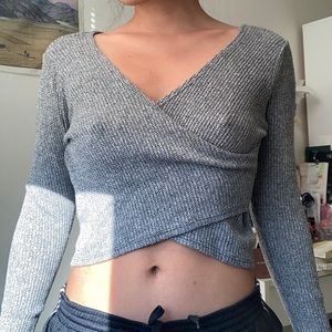 Ripped crop long sleeve